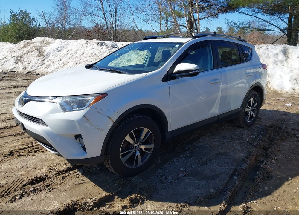 2018 TOYOTA RAV4 XLE VIN: JTMRFREV5JJ231647