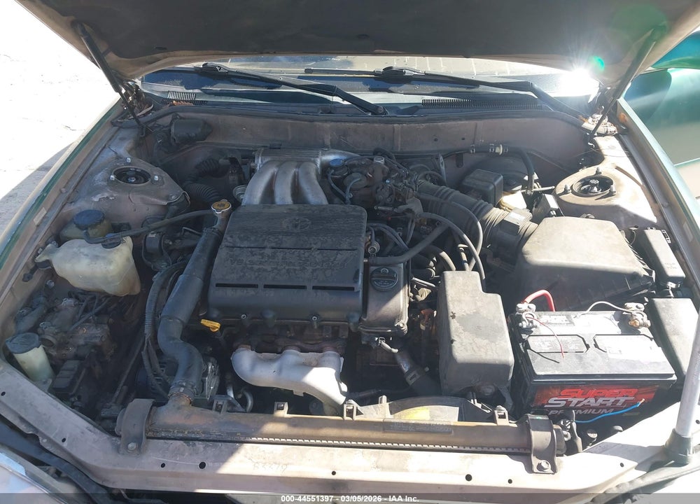 1995 TOYOTA CAMRY LE VIN: JT2GK12E7S0121238