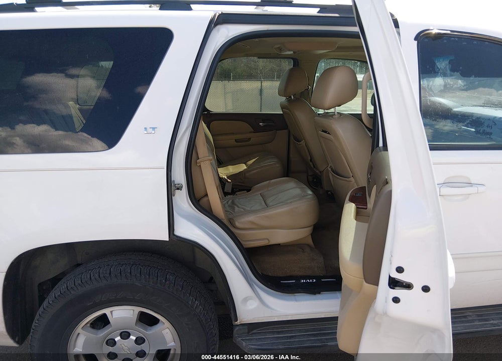 2010 CHEVROLET TAHOE LT VIN: 1GNUCBE07AR265547
