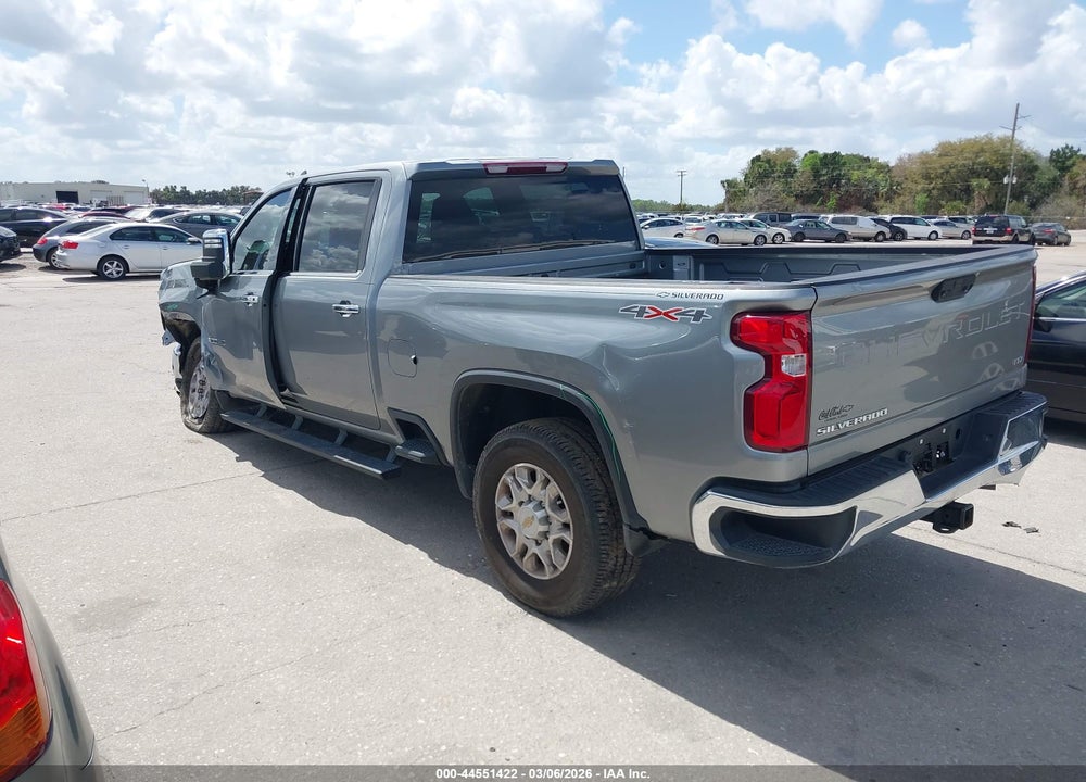 2024 CHEVROLET SILVERADO 2500HD 4WD  STANDARD BED LTZ VIN: 2GC4YPEY2R1134351