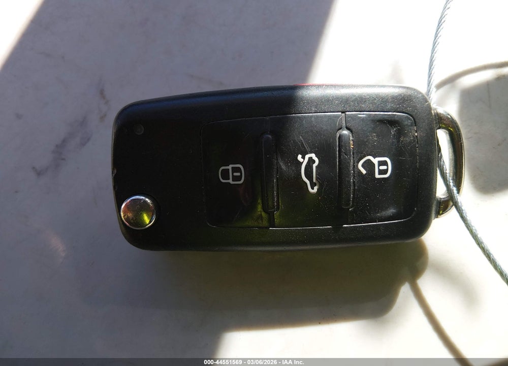 2012 VOLKSWAGEN JETTA 2.5L SE VIN: 3VWDP7AJXCM416648