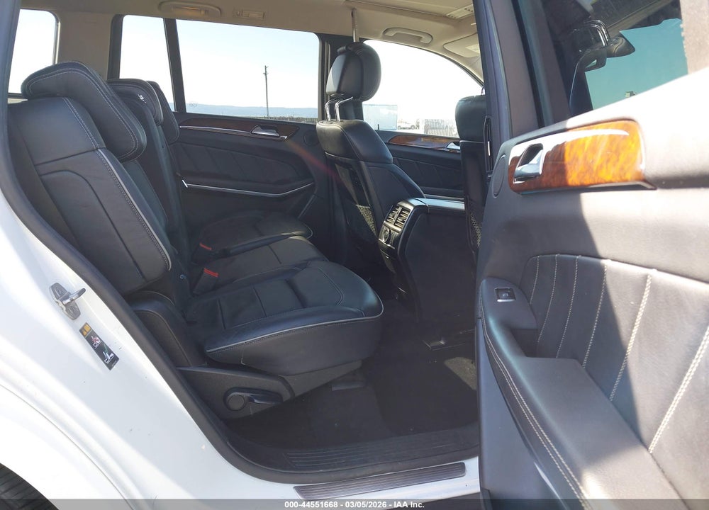 2014 MERCEDES-BENZ GL 550 4MATIC VIN: 4JGDF7DEXEA316310