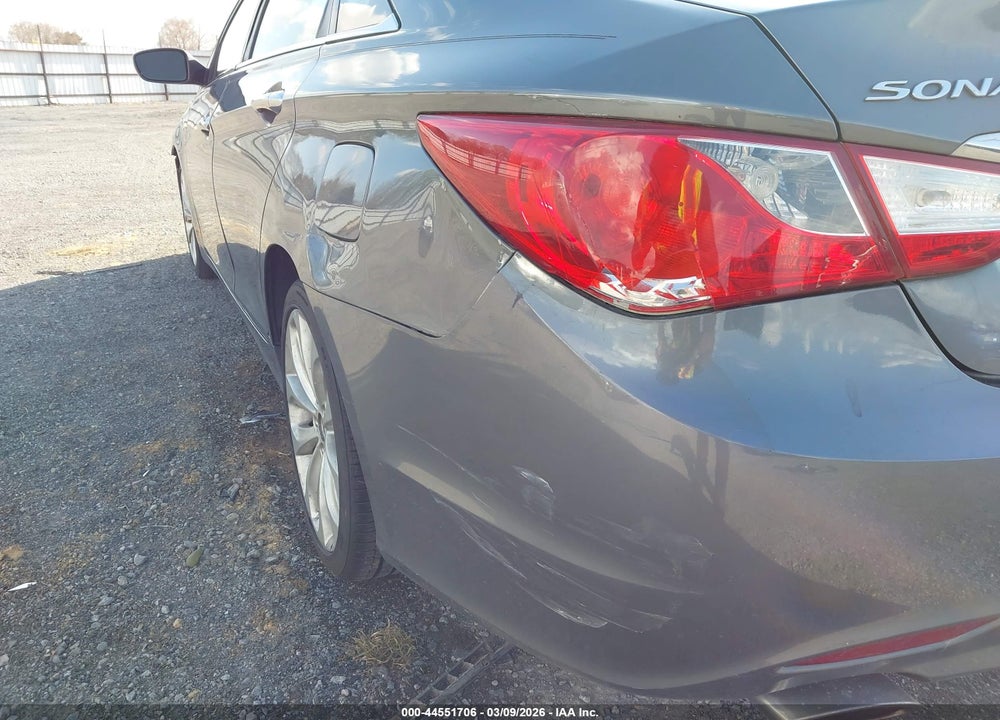 2011 HYUNDAI SONATA SE VIN: 5NPEC4AC6BH043342
