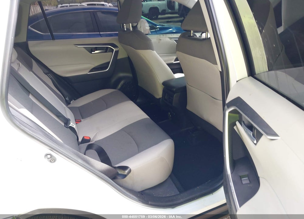 2025 TOYOTA RAV4 XLE VIN: 2T3W1RFVXSW370093