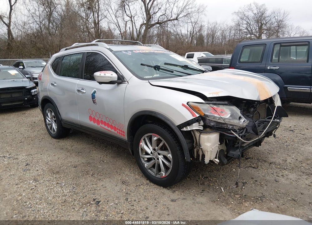 2015 NISSAN ROGUE SL VIN: 5N1AT2MV8FC786372