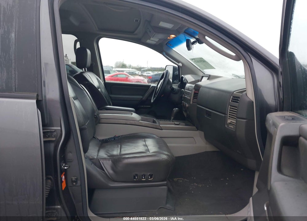 2004 NISSAN TITAN LE VIN: 1N6AA07B44N559565