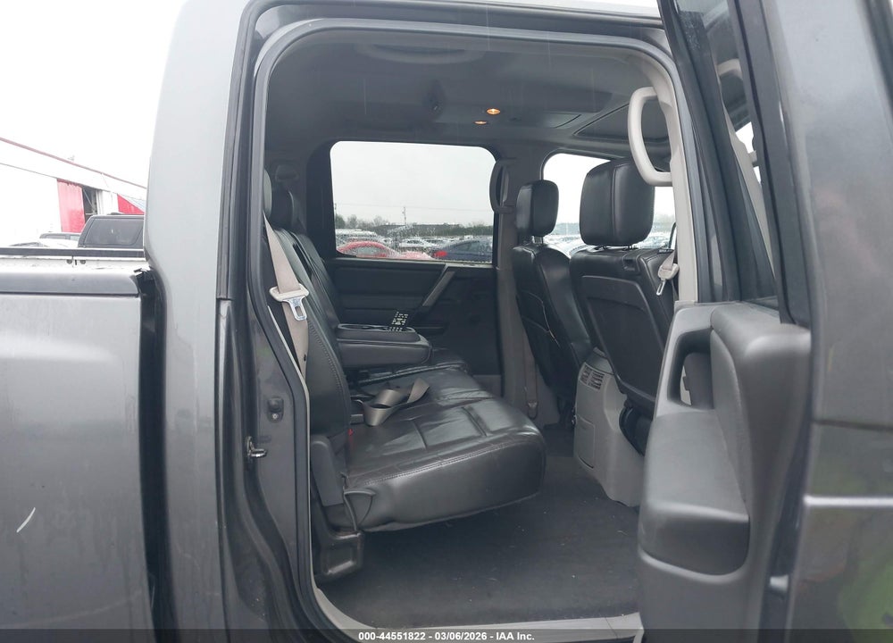 2004 NISSAN TITAN LE VIN: 1N6AA07B44N559565