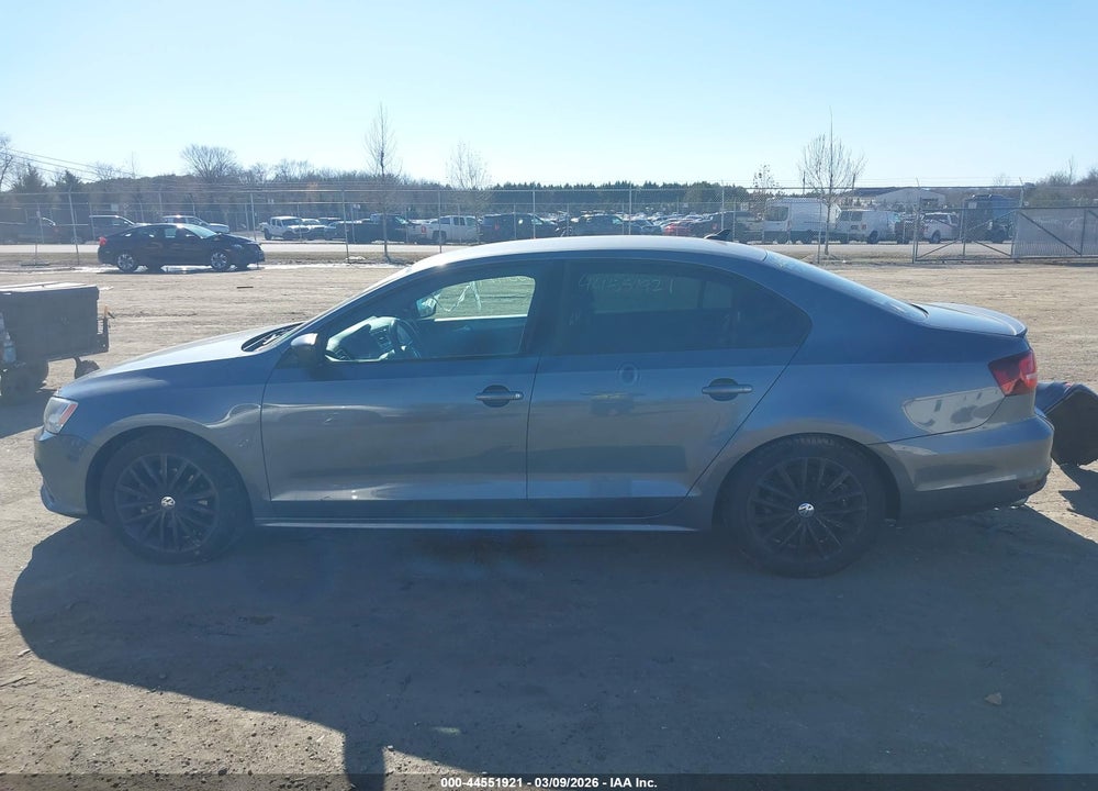 2016 VOLKSWAGEN JETTA 1.8T SPORT VIN: 3VWD17AJ1GM298402