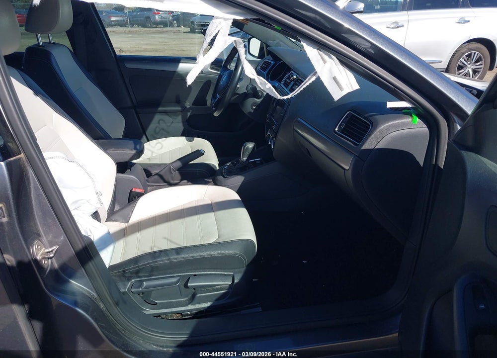 2016 VOLKSWAGEN JETTA 1.8T SPORT VIN: 3VWD17AJ1GM298402