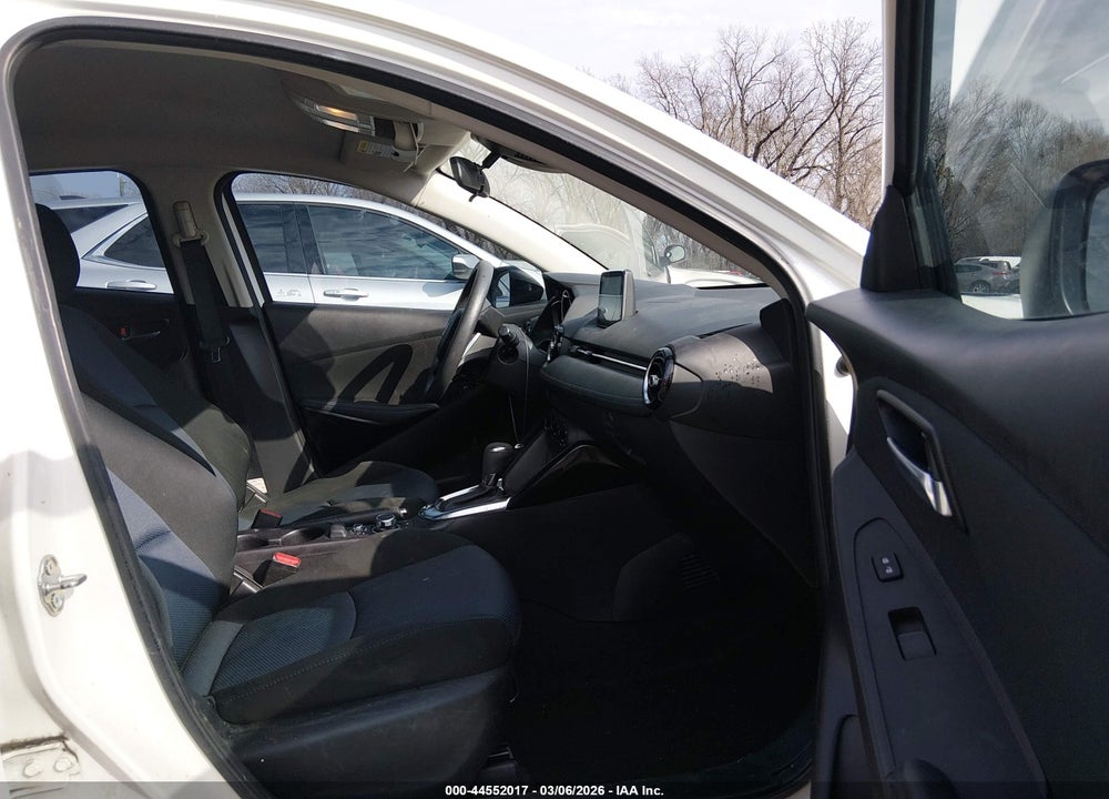 2016 SCION IA VIN: 3MYDLBZV2GY145190