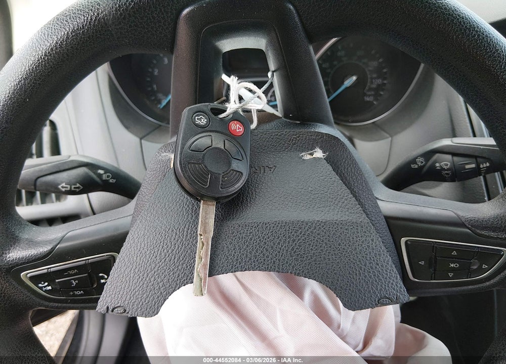 2015 FORD FOCUS S VIN: 1FADP3E20FL338830