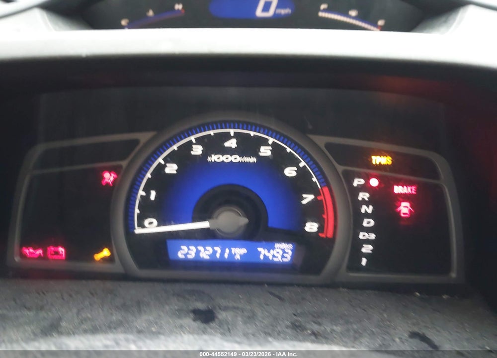 2010 HONDA CIVIC LX VIN: 2HGFG1B63AH527574