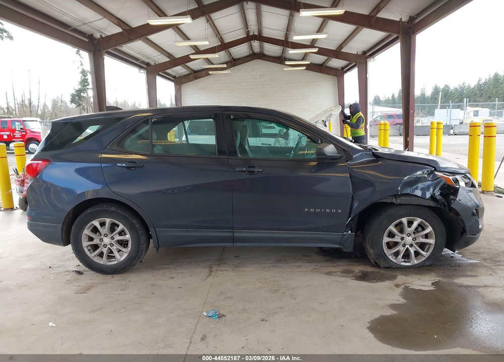 2018 CHEVROLET EQUINOX LS VIN: 3GNAXHEV1JS602460