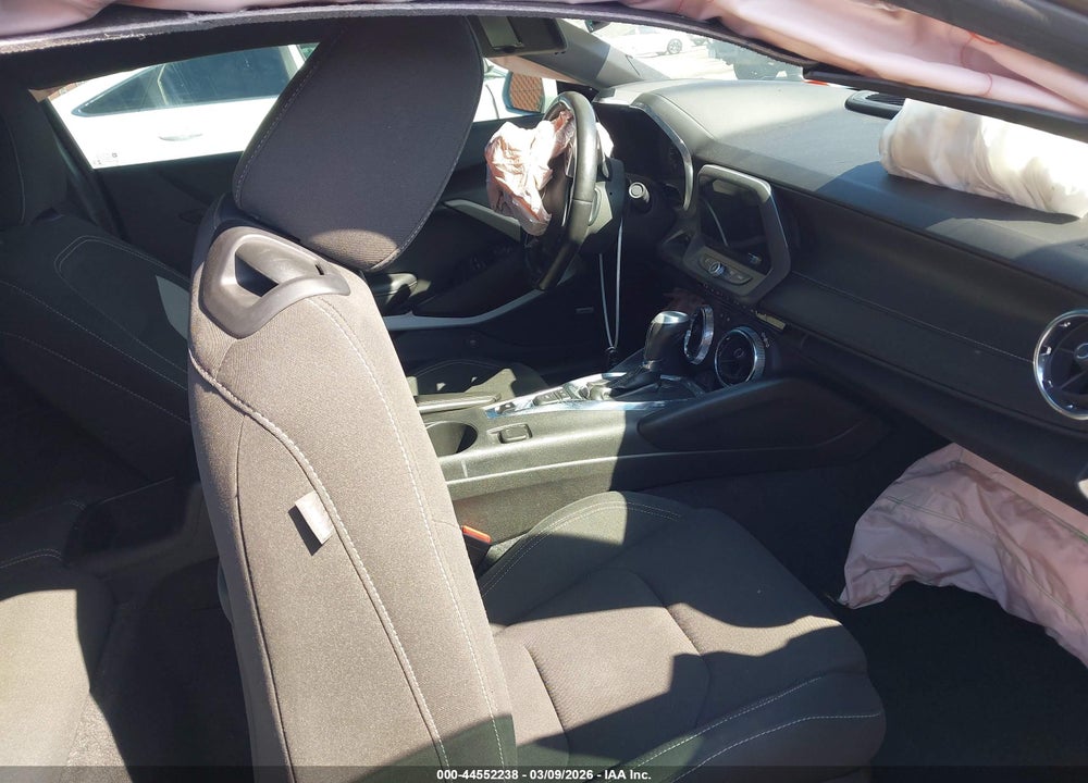 2021 CHEVROLET CAMARO RWD  1LT VIN: 1G1FB1RS0M0135699