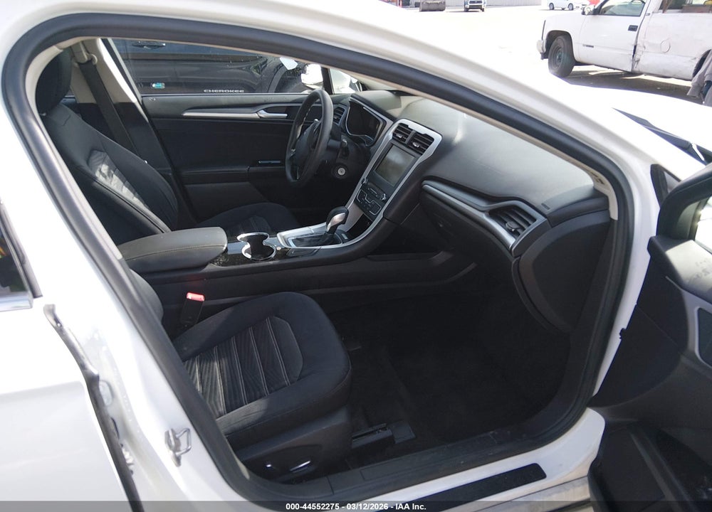 2016 FORD FUSION SE VIN: 3FA6P0H74GR396750
