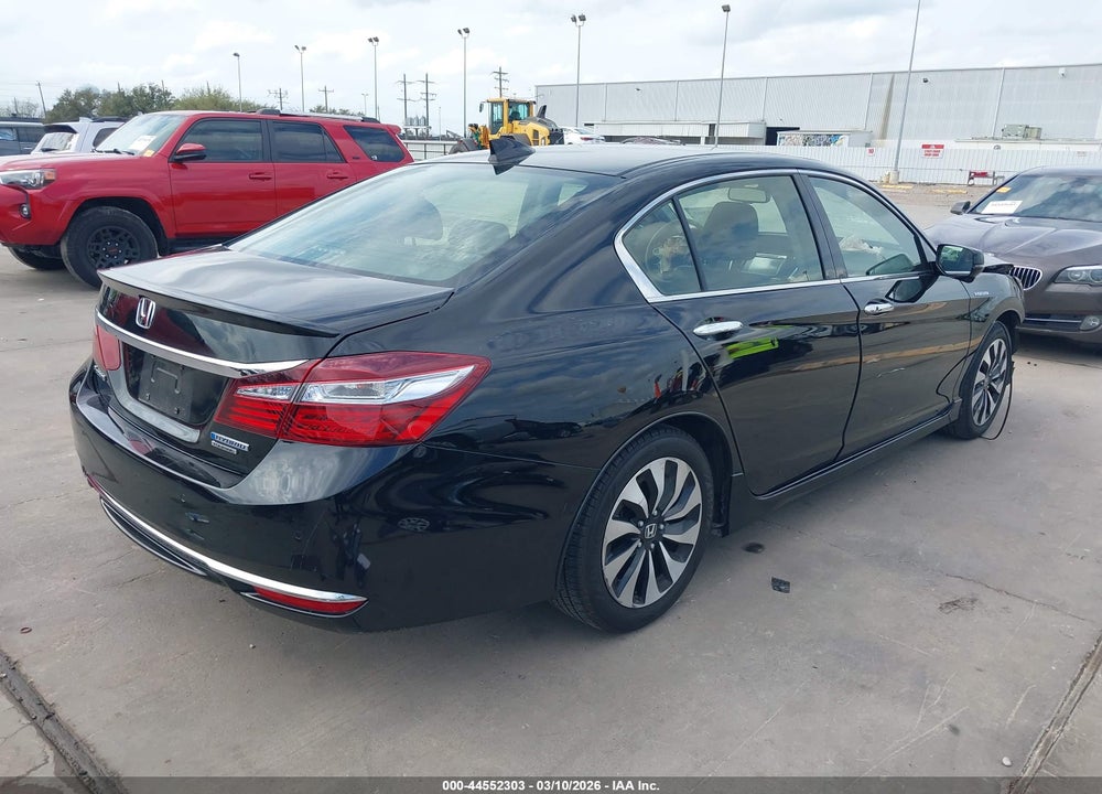 2017 HONDA ACCORD HYBRID TOURING VIN: JHMCR6F77HC008163