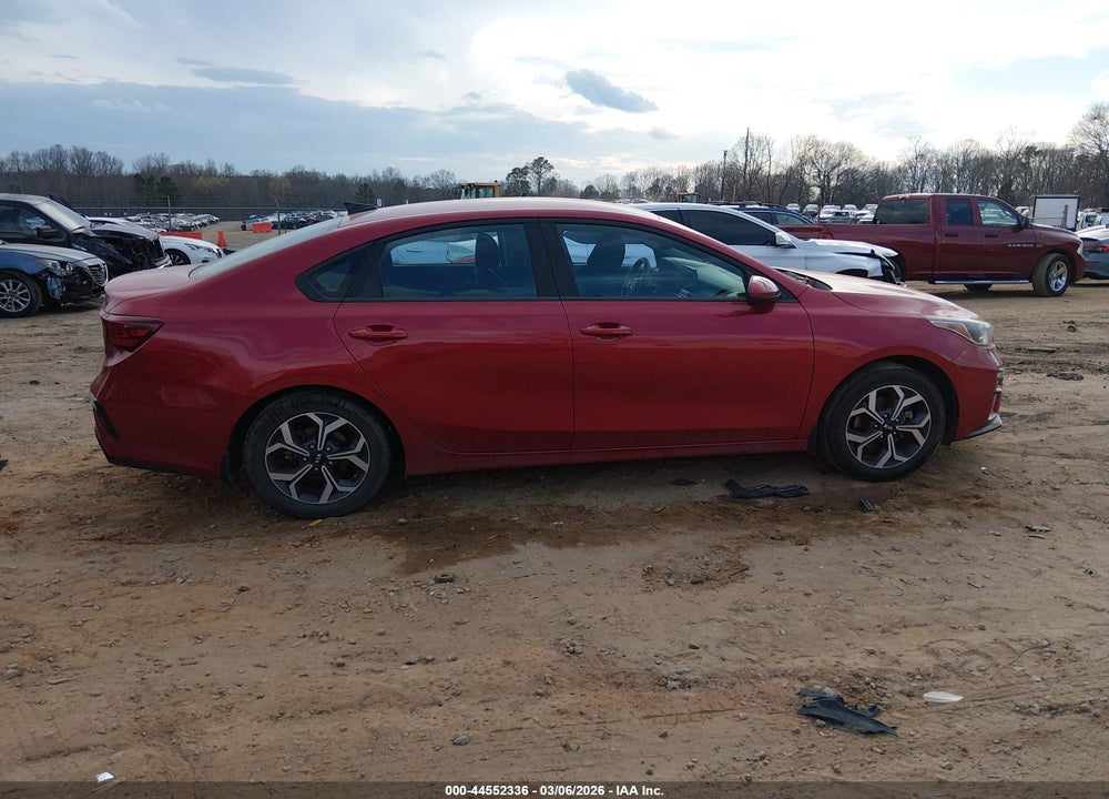 2019 KIA FORTE LXS VIN: 3KPF24ADXKE026838