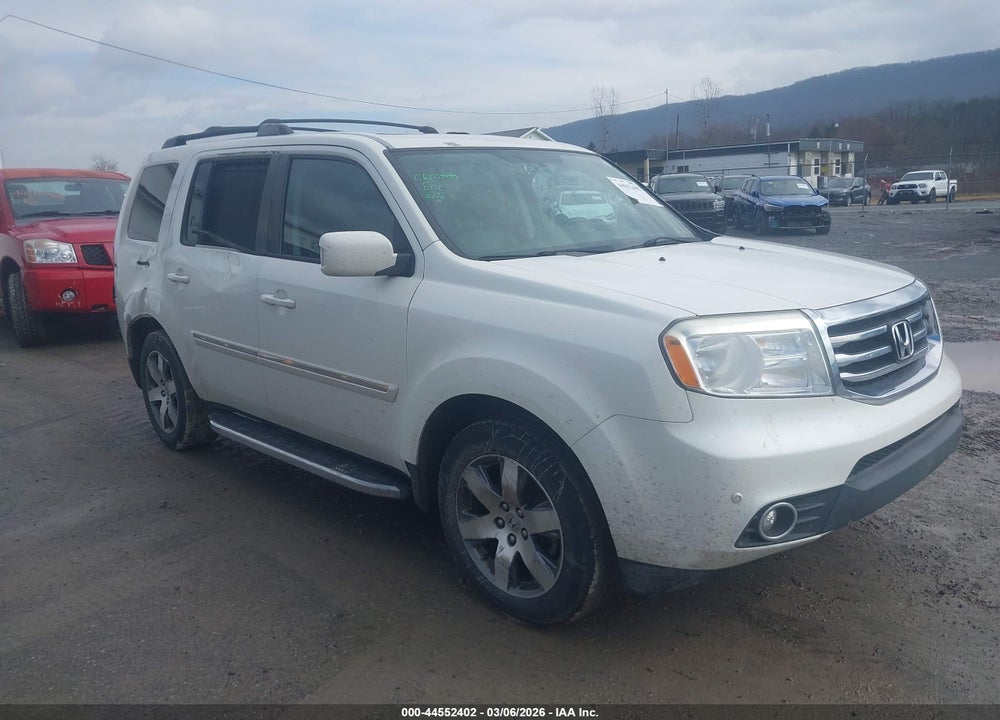 2015 HONDA PILOT TOURING VIN: 5FNYF4H94FB042919