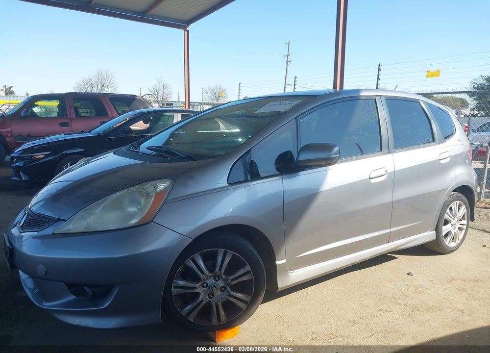 2010 HONDA FIT SPORT VIN: JHMGE8H4XAC035956
