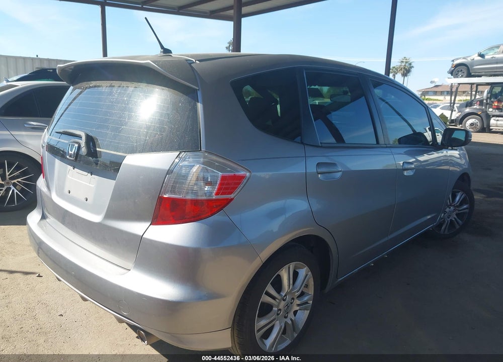 2010 HONDA FIT SPORT VIN: JHMGE8H4XAC035956