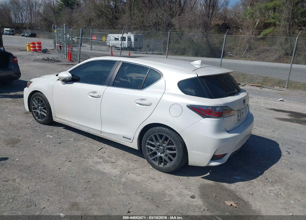 2015 LEXUS CT 200H VIN: JTHKD5BH2F2218997