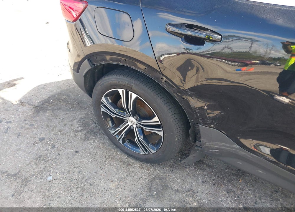 2019 VOLVO XC40 T5 INSCRIPTION VIN: YV4162UL1K2124432