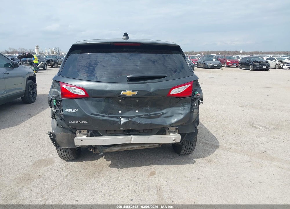 2019 CHEVROLET EQUINOX LS VIN: 3GNAXHEV7KS630121