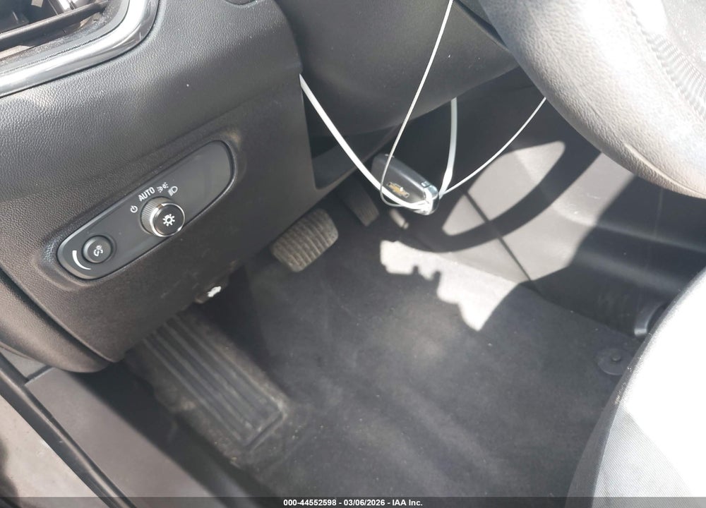 2019 CHEVROLET EQUINOX LS VIN: 3GNAXHEV7KS630121