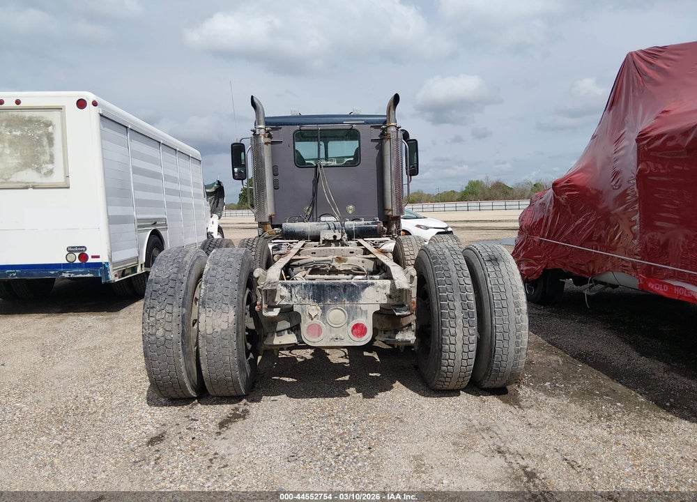 2014 FREIGHTLINER CONVENTIONAL CORONADO 132 VIN: 3ALXFB00XEDFW7850
