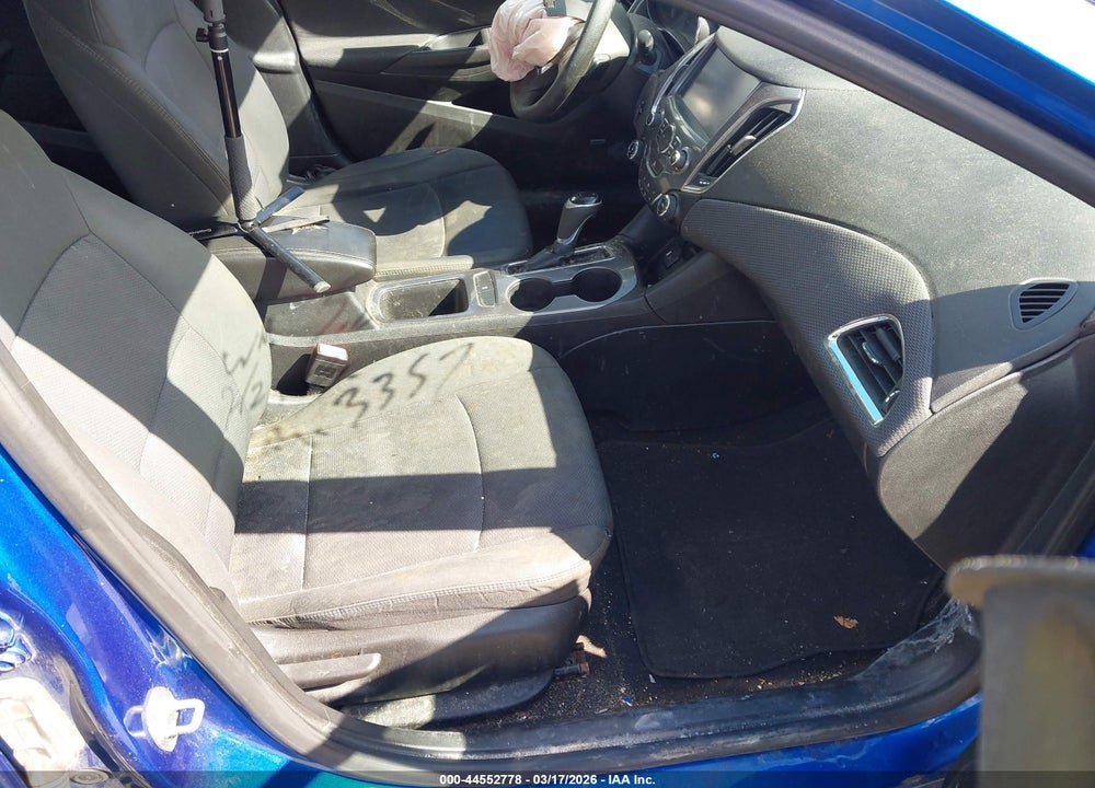 2017 CHEVROLET CRUZE LT AUTO VIN: 3G1BE6SM7HS573357