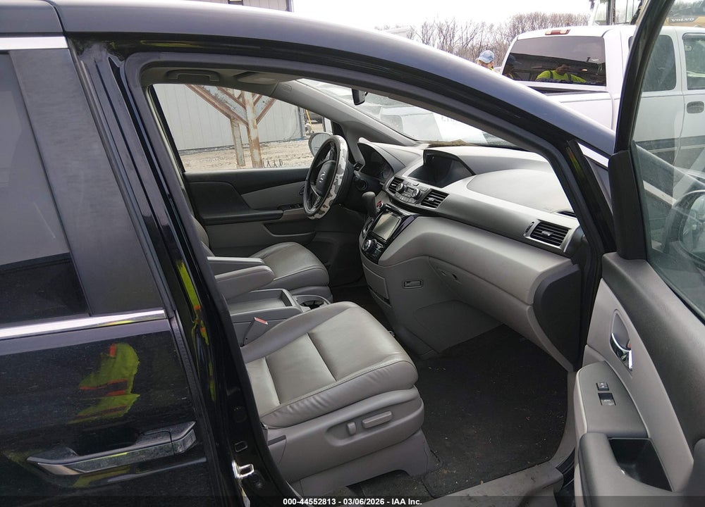 2015 HONDA ODYSSEY EX-L VIN: 5FNRL5H65FB042632
