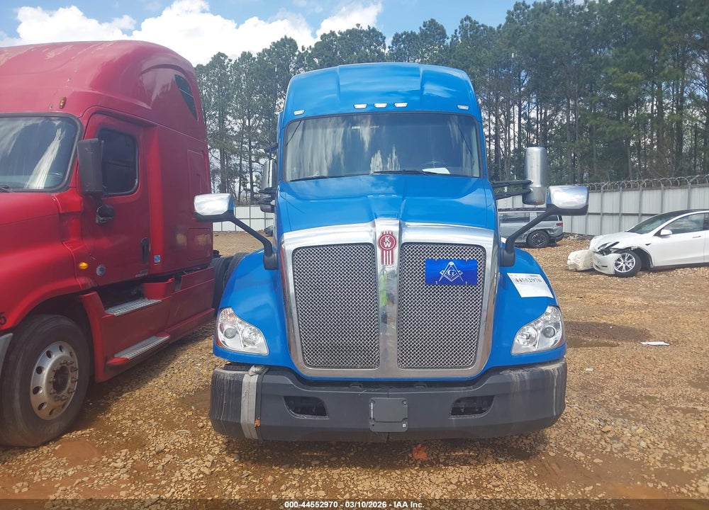 2020 KENWORTH T680 VIN: 1XKYDP9XXLJ411022