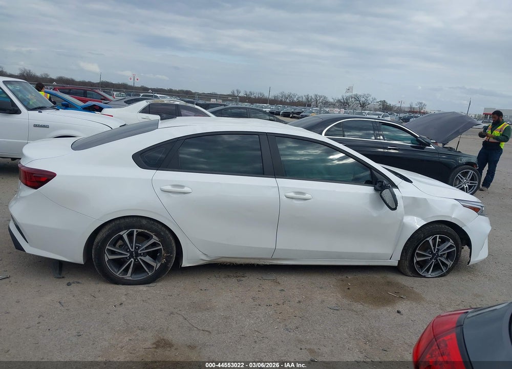 2024 KIA FORTE LXS VIN: 3KPF24AD1RE836918