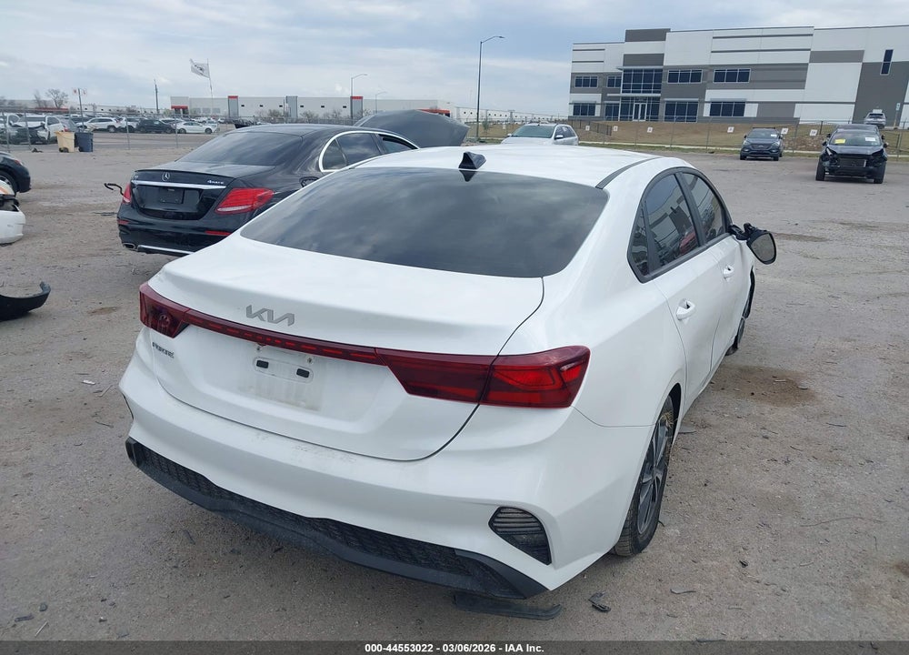 2024 KIA FORTE LXS VIN: 3KPF24AD1RE836918