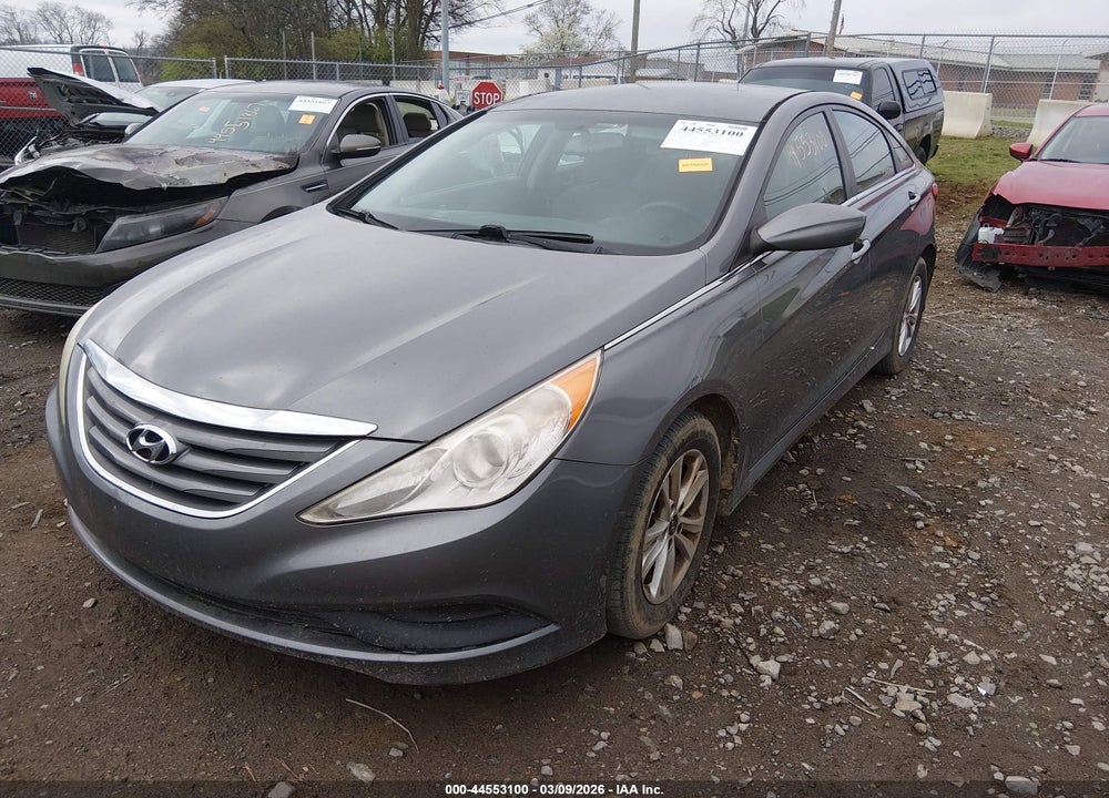 2014 HYUNDAI SONATA GLS VIN: 5NPEB4AC2EH881570