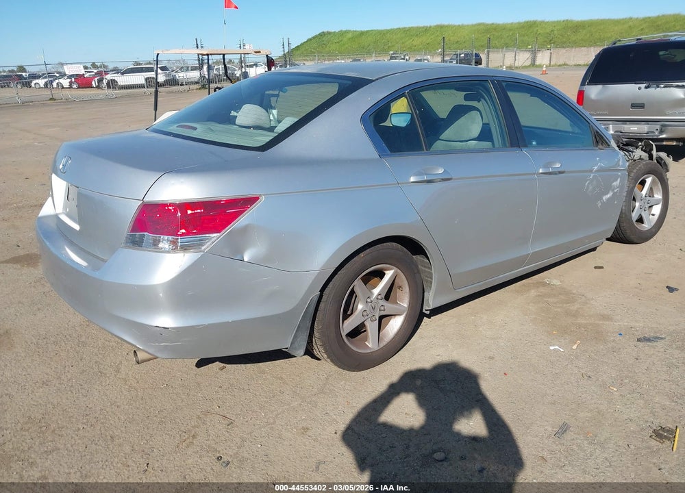 2009 HONDA ACCORD 2.4 LX VIN: 1HGCP26389A075205