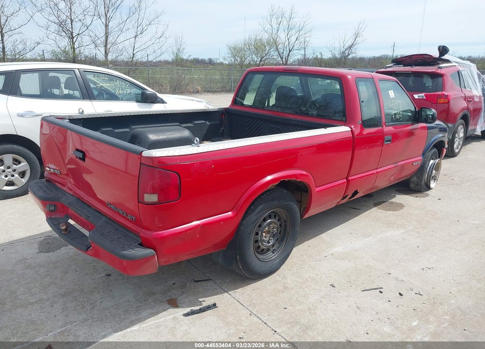1999 CHEVROLET S-10 LS VIN: 1GCCT19X9XK211433