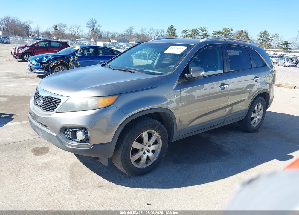2011 KIA SORENTO LX VIN: 5XYKT3A10BG066229