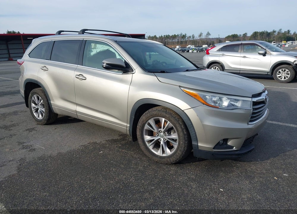 2015 TOYOTA HIGHLANDER XLE V6 VIN: 5TDJKRFH5FS086265