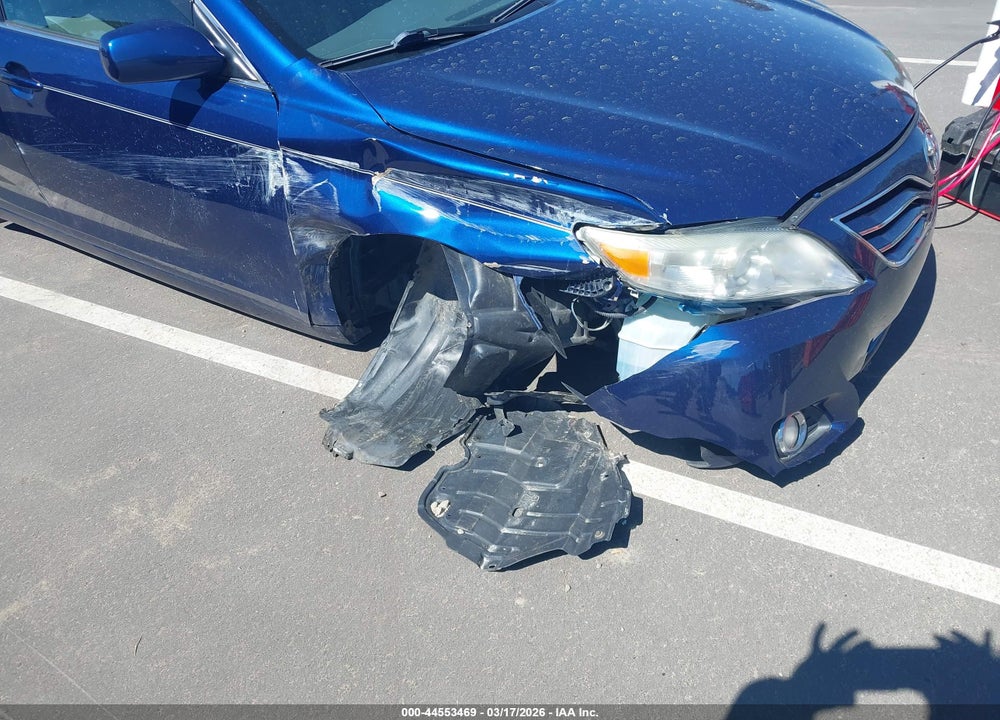 2011 TOYOTA CAMRY XLE VIN: 4T1BF3EK2BU631245