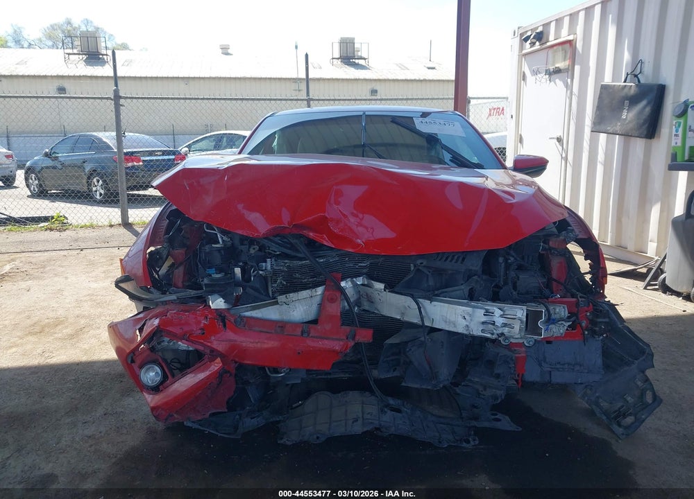 2018 HONDA CIVIC LX VIN: 2HGFC4A58JH301102