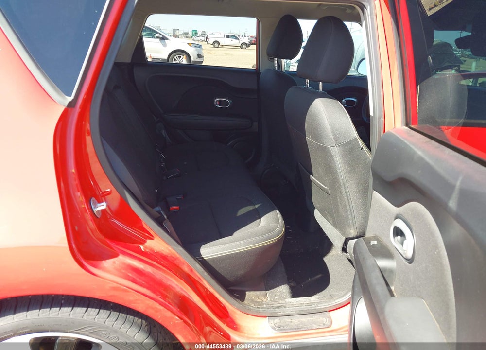 2016 KIA SOUL + VIN: KNDJP3A56G7303863