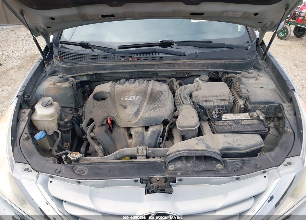 2013 HYUNDAI SONATA GLS VIN: 5NPEB4AC3DH588100