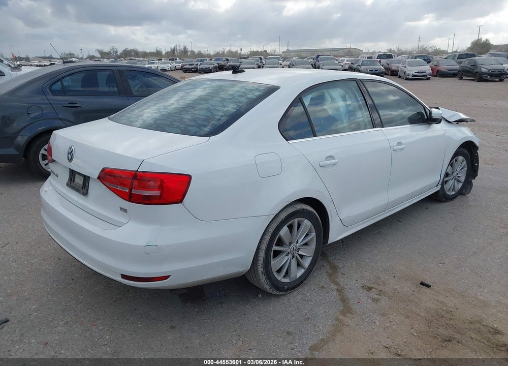 2015 VOLKSWAGEN JETTA 1.8T SE VIN: 3VWD07AJ1FM325762