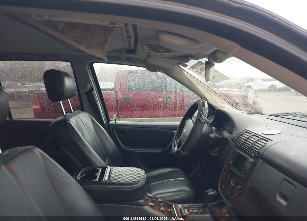 2000 MERCEDES-BENZ ML 320 VIN: 4JGAB54E4YA154472
