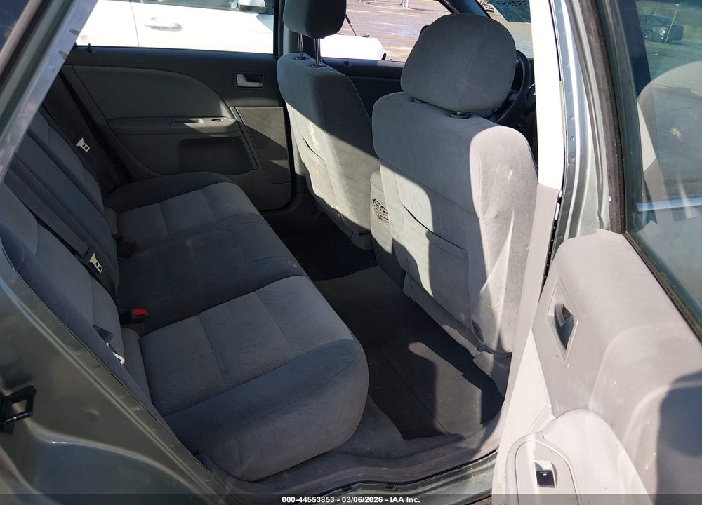 2005 MERCURY MONTEGO LUXURY VIN: 1MEFM41135G626796
