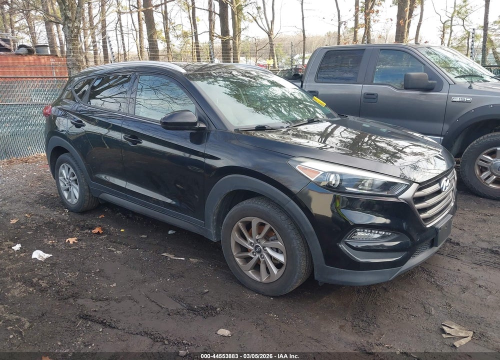 2016 HYUNDAI TUCSON SE VIN: KM8J3CA44GU130781