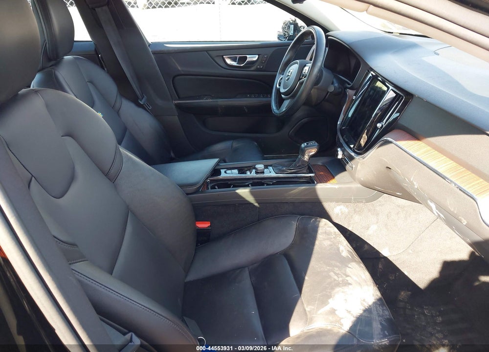 2021 VOLVO S60 T6 MOMENTUM VIN: 7JRA22TK4MG091392