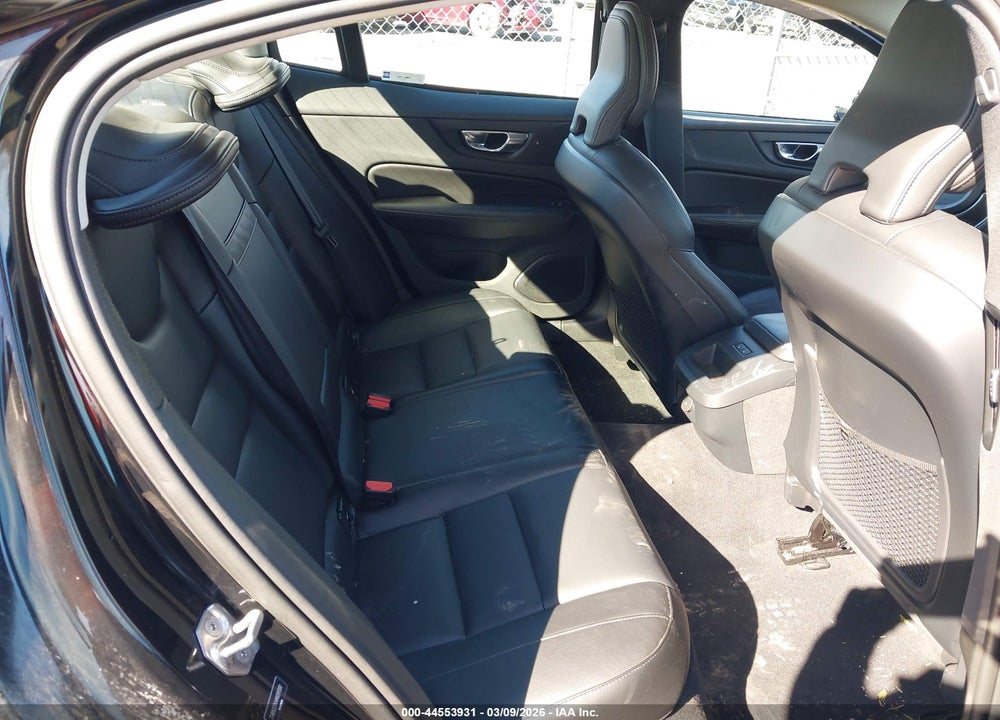2021 VOLVO S60 T6 MOMENTUM VIN: 7JRA22TK4MG091392