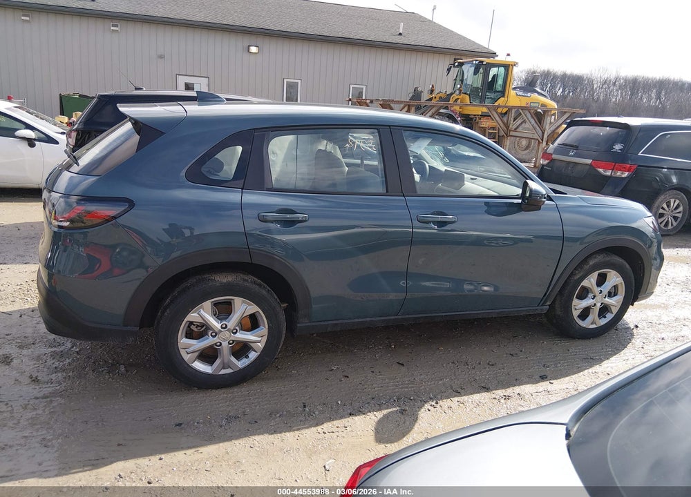 2025 HONDA HR-V AWD LX VIN: 3CZRZ2H33SM785146